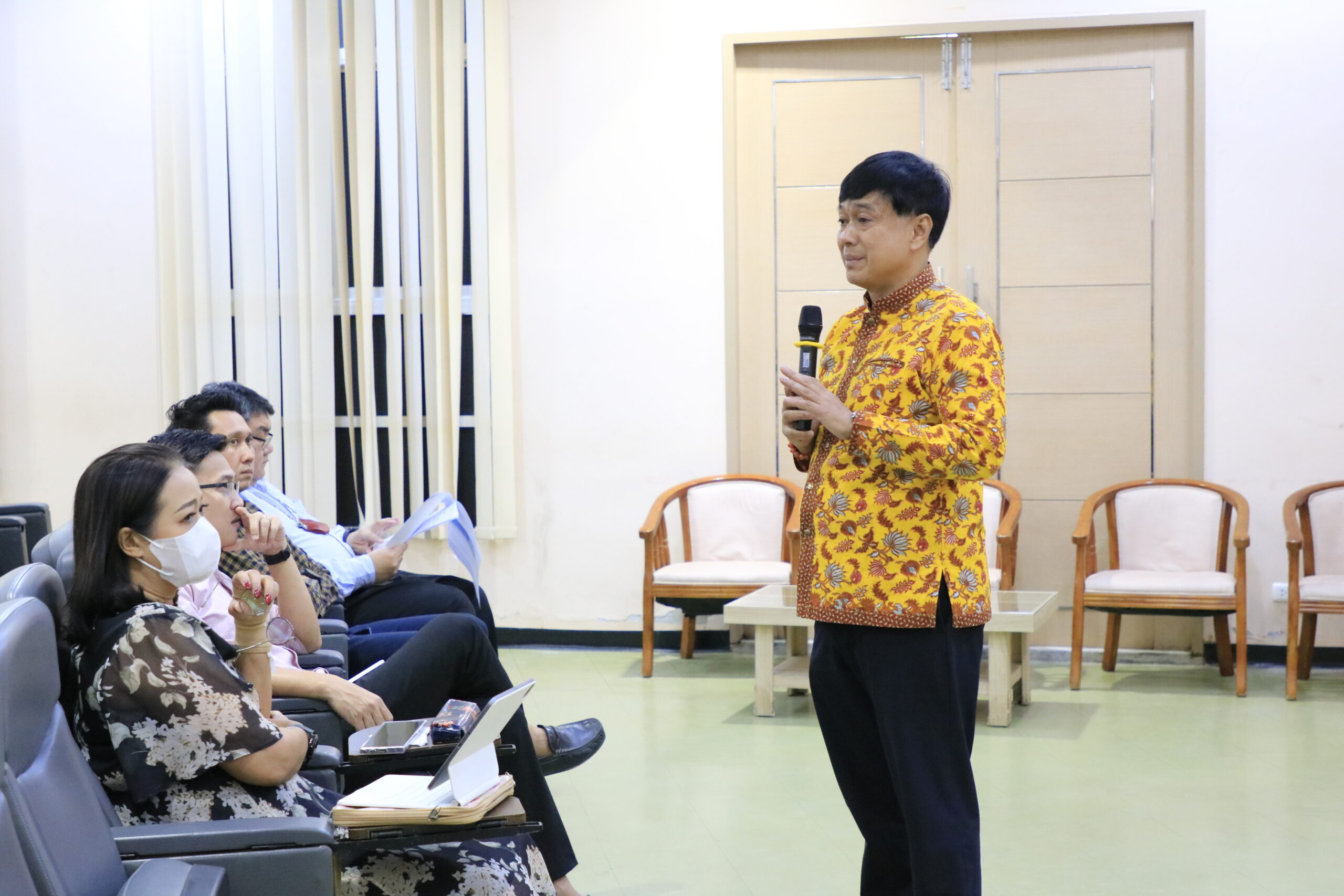 ประชุมอาจารย์ฝ่ายวิชาการคณะมนุษยศาสตร์และสังคมศาสตร์
