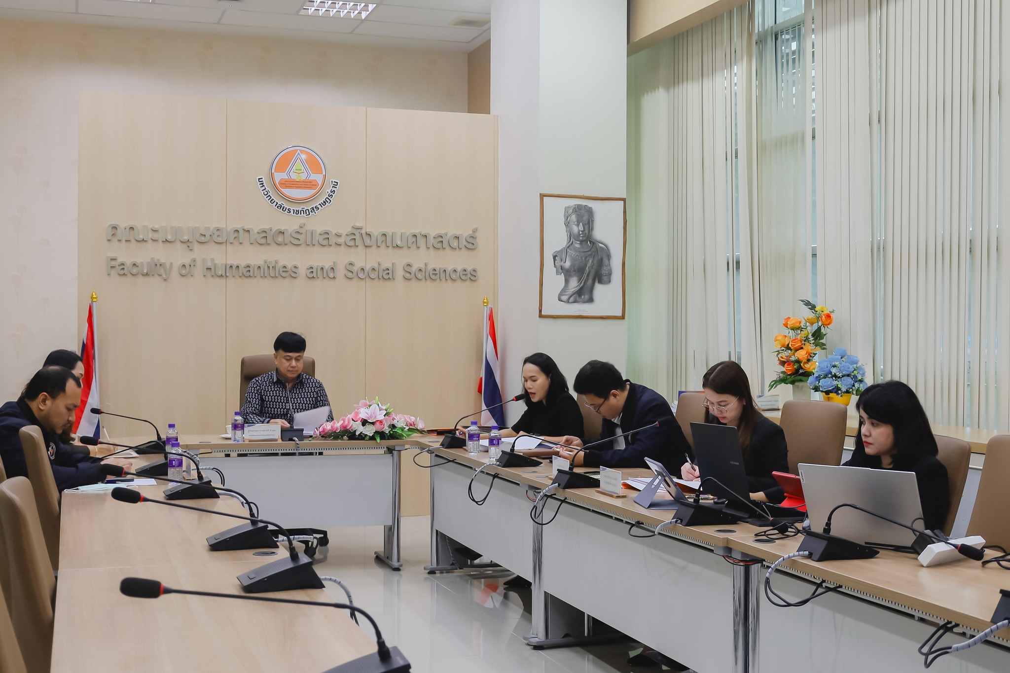 การประชุมคณะกรรมการประจำคณะมนุษยศาสตร์และสังคมศาสตร์ ครั้งที่ 9/2568